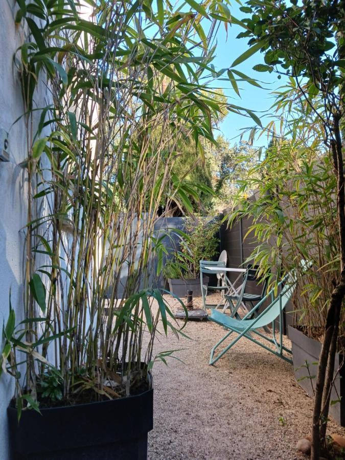 Studio Charmant Et Calme Villeneuve Les Avignon Entree Et Cour Independantes Climatisation Piscine Parking Экстерьер фото