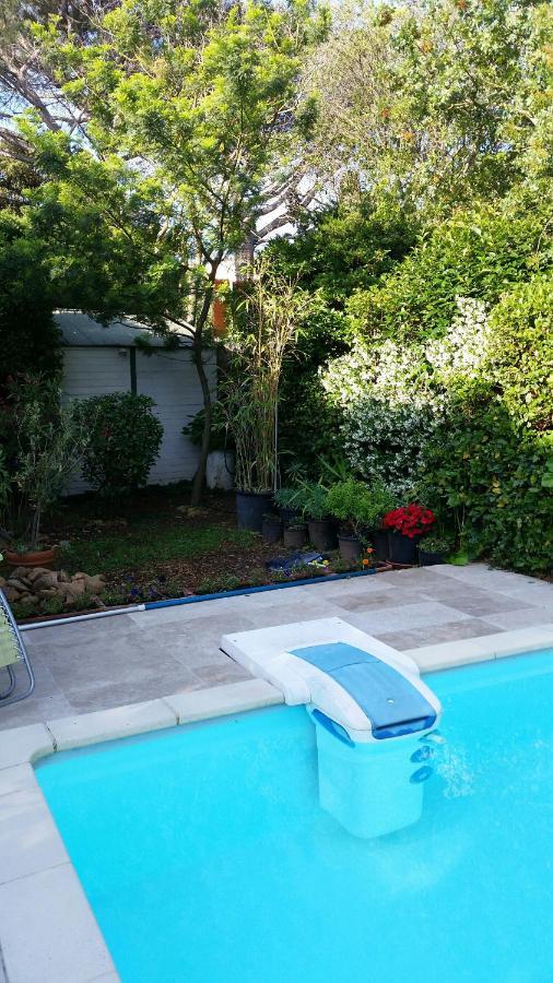 Studio Charmant Et Calme Villeneuve Les Avignon Entree Et Cour Independantes Climatisation Piscine Parking Экстерьер фото